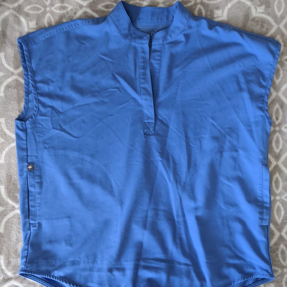 Wear Figs Ceil Blue Rafaela Scrub Top - XS